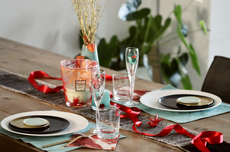 Red & Turquoise Table Setting